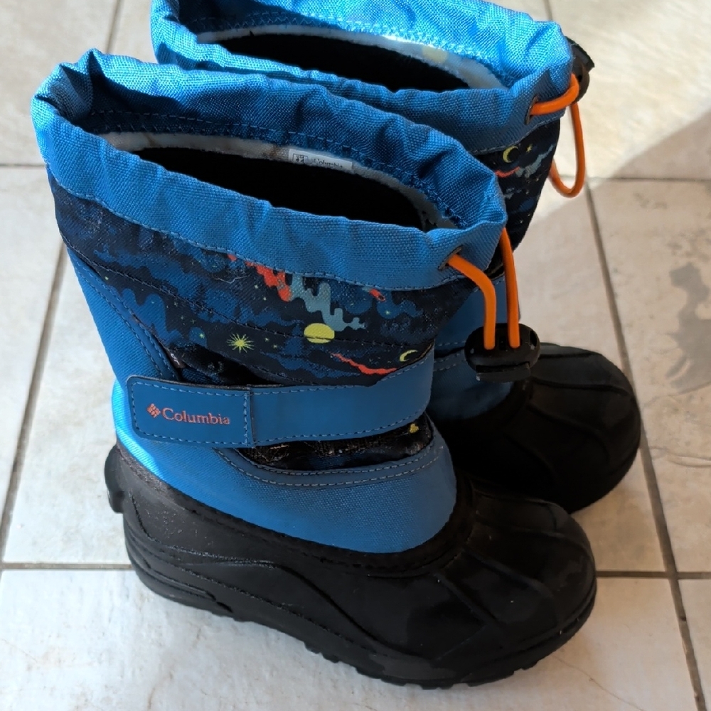 Columbia Kids' Cosmic Blue and Black Snow Boots